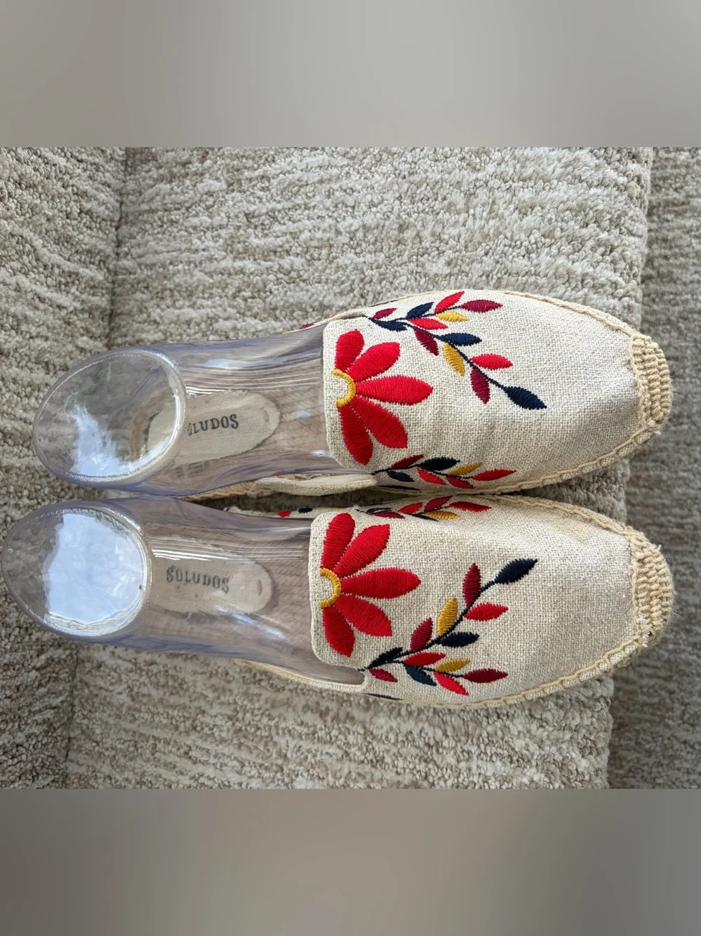 Soludos embroidered floral espadrille mules. Women’s size 8.